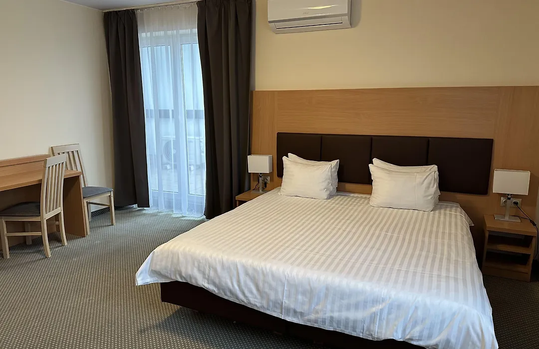 Hotel Poleczki Warsaw Airport-1